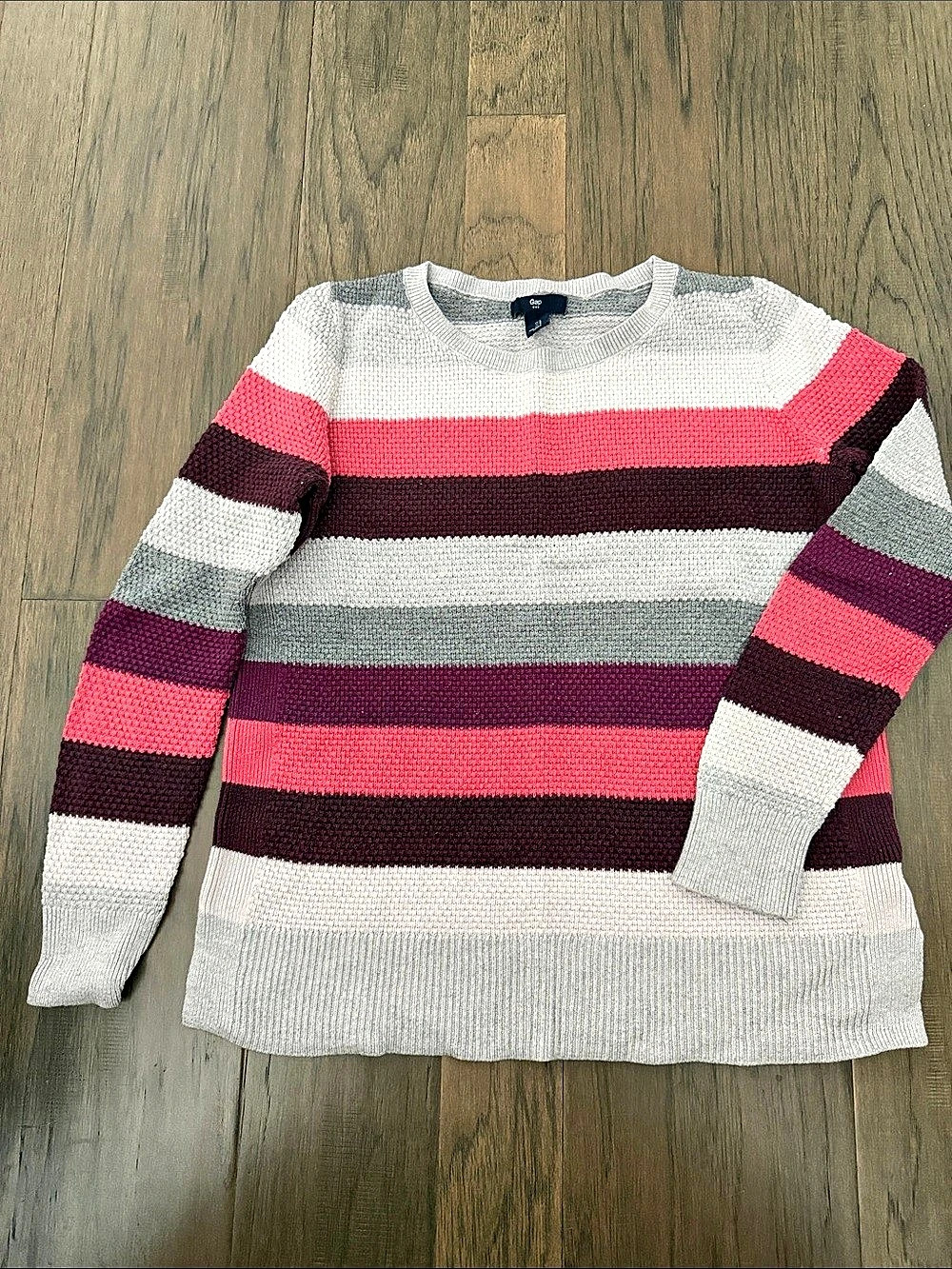 Gap Striped Crewneck Sweater in Gray & Pink Size Small